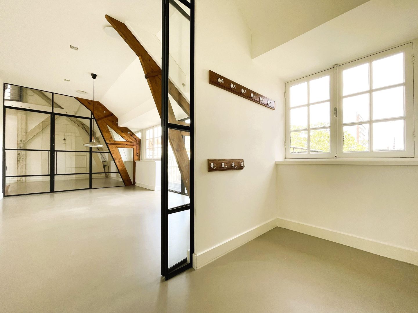 Photo 4 of Floris Versterstraat 10-F