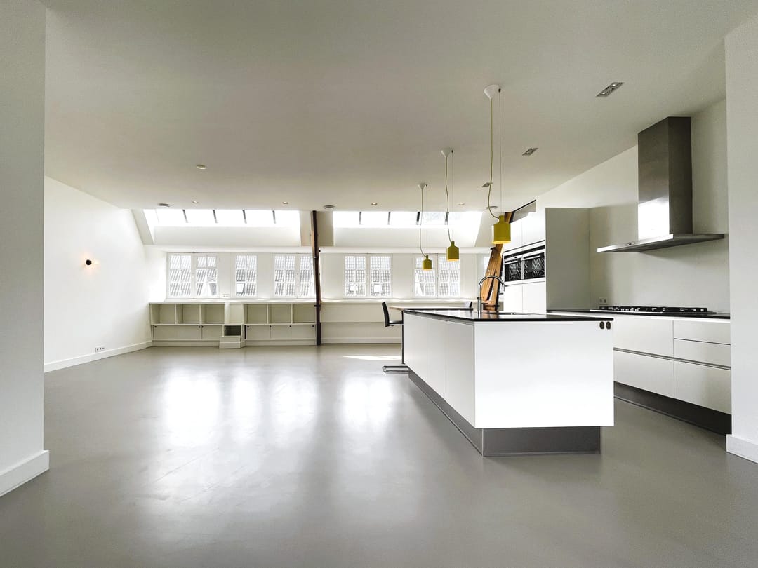 Photo 8 of Floris Versterstraat 10-F