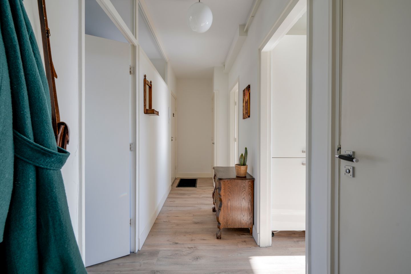 Photo 19 of Detmoldstraat 88-1