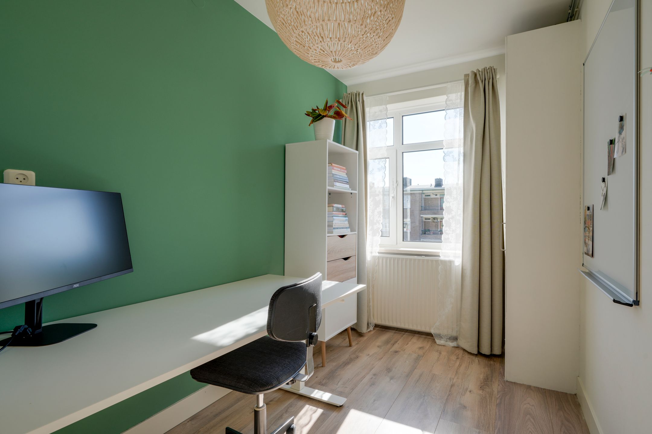 Photo 27 of Detmoldstraat 88-1