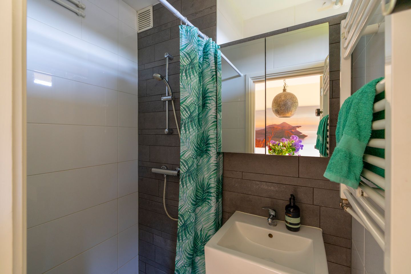 Photo 29 of Detmoldstraat 88-1