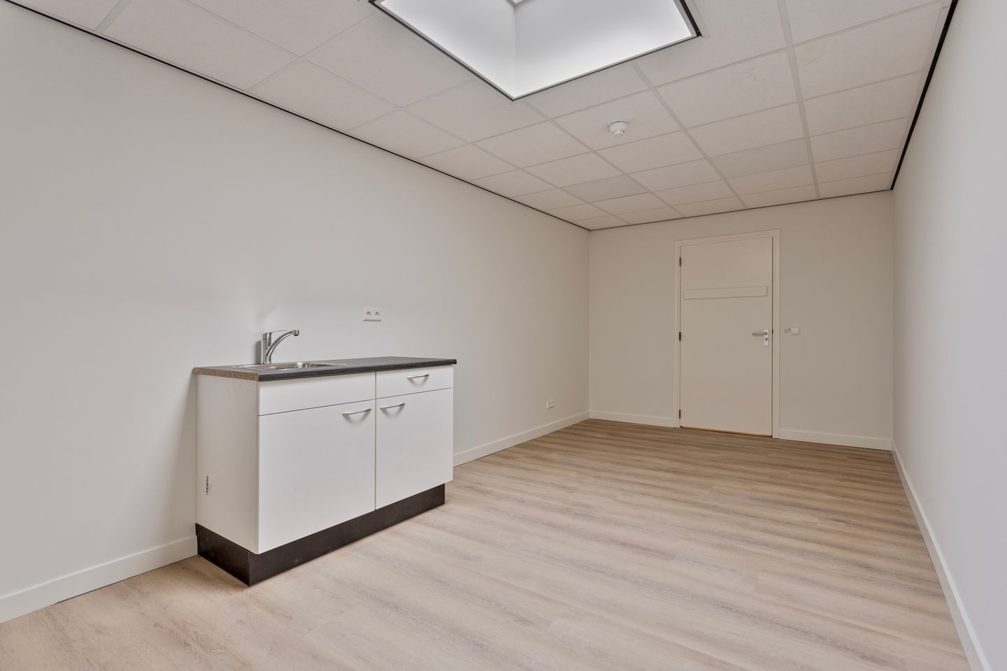 Bekijk foto 4 van Vredehofstraat 5