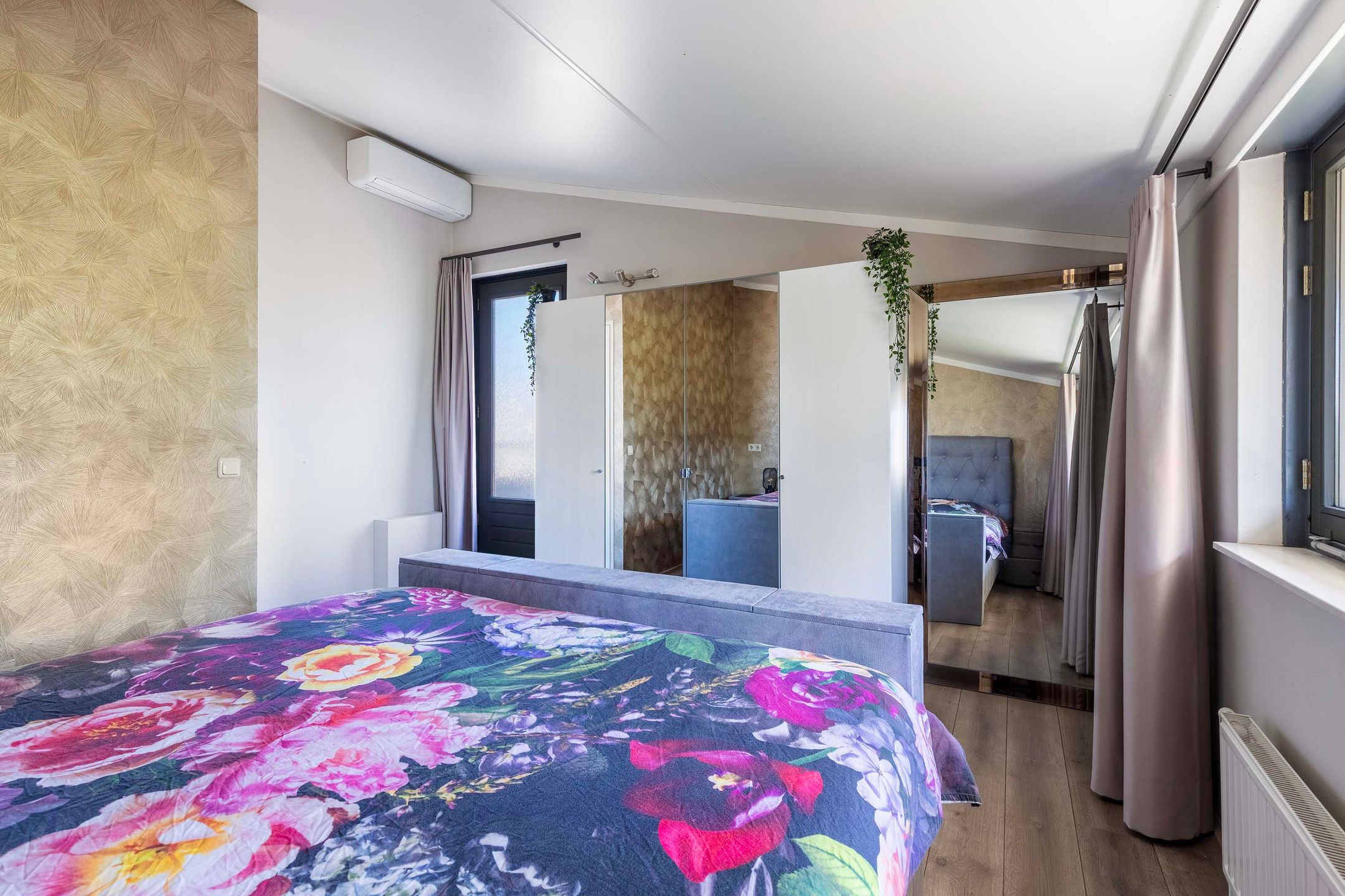 Photo 27 of Carmen 2