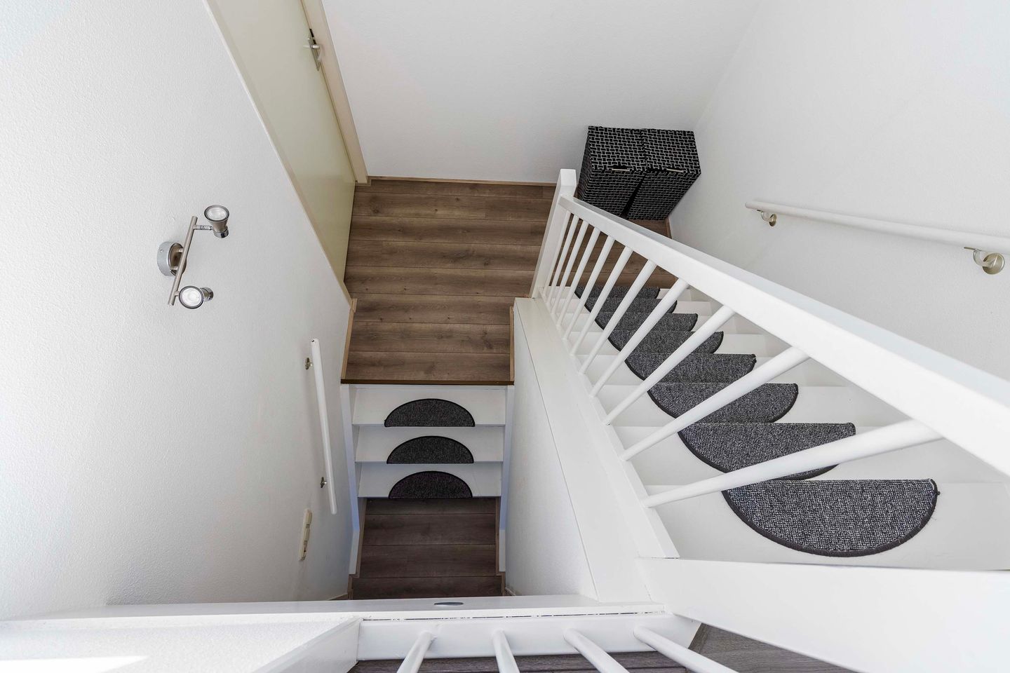 Photo 35 of Carmen 2