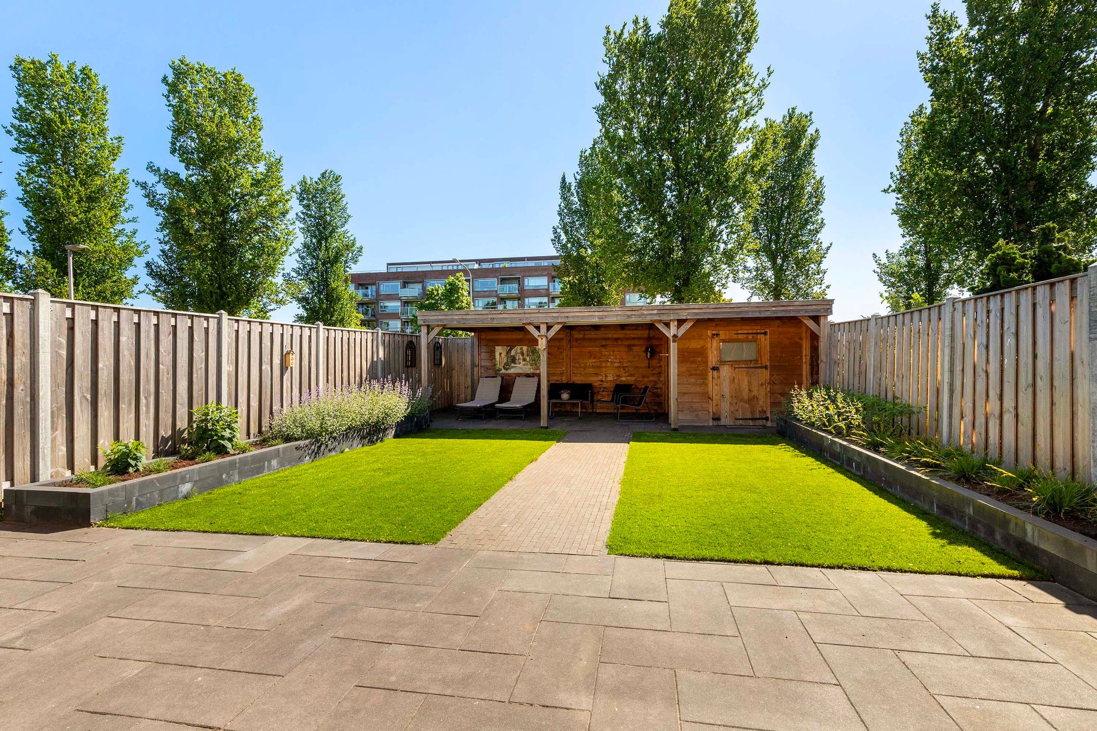 Photo 36 of Carmen 2