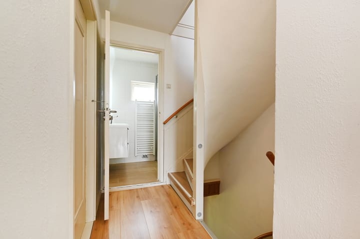 Photo 27 of Burgemeester Scholtenstraat 6