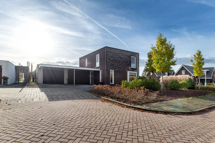 Photo 7 of Engels Dorp 30