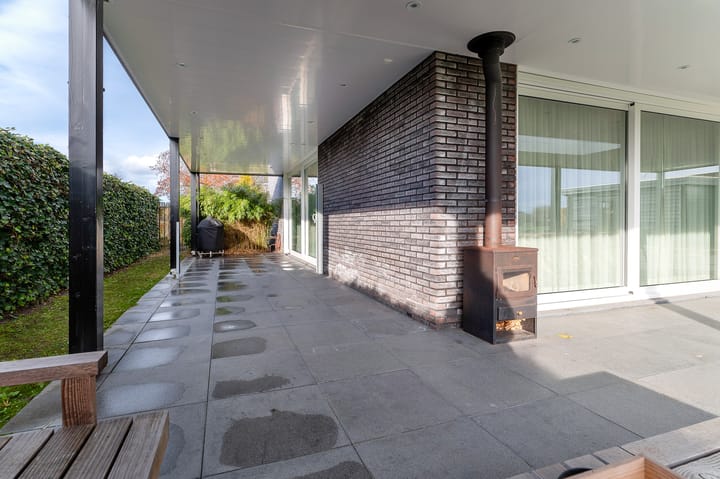 Photo 97 of Engels Dorp 30