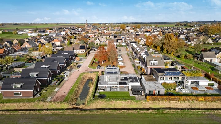 Photo 108 of Engels Dorp 30