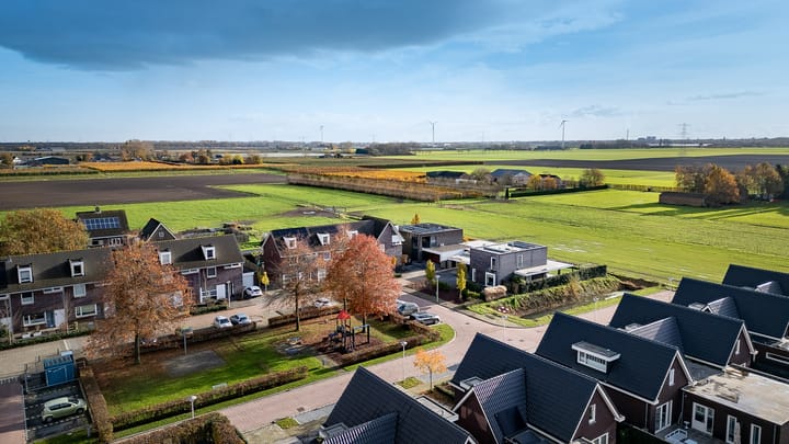 Photo 115 of Engels Dorp 30