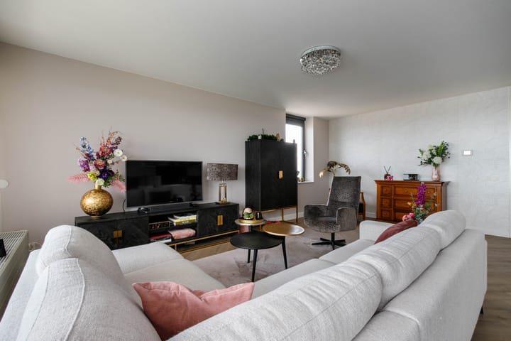 Foto 14 van Corsicalaan 195