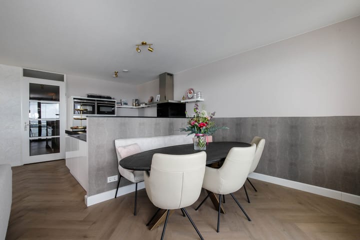 Foto 16 van Corsicalaan 195