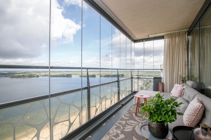 Foto 31 van Corsicalaan 195