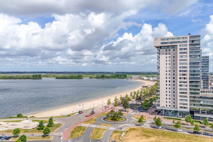 Foto 48 van Corsicalaan 195