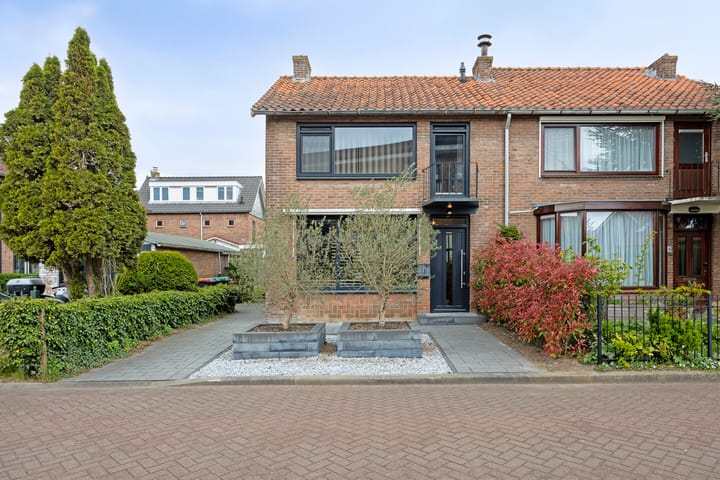Bernhardstraat 20