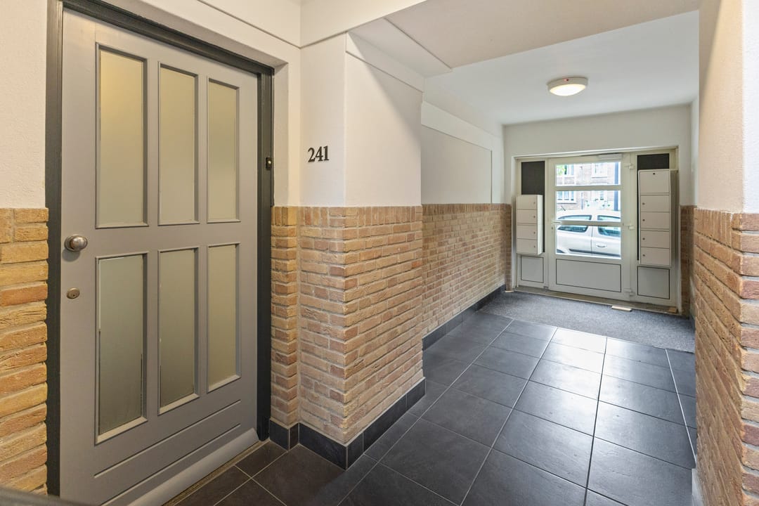 Foto 23 van Aartshertogenlaan 241