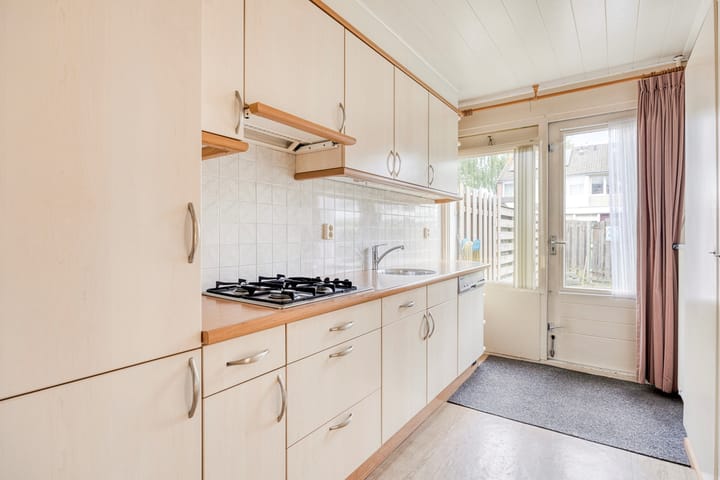 Foto 11 van Voeghoutenstraat 54