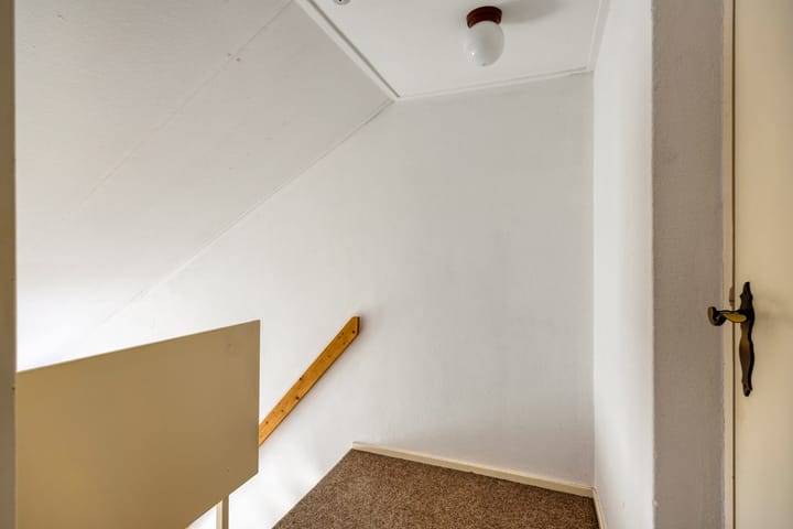 Foto 18 van Voeghoutenstraat 54