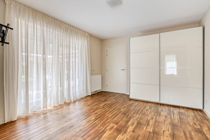 Foto 23 van Meidoorn 4