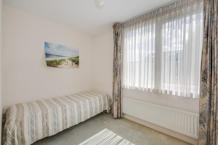 Photo 33 of Cor van Osnabruggelaan 44