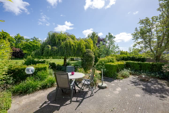 Photo 42 of Cor van Osnabruggelaan 44