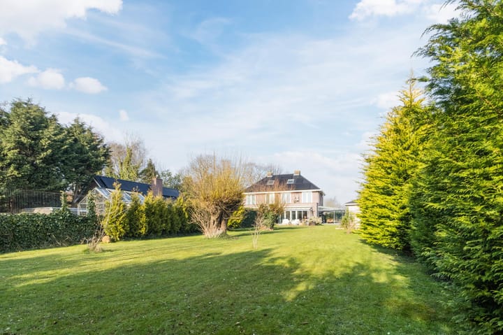 Photo 3 of Bredeweg 86