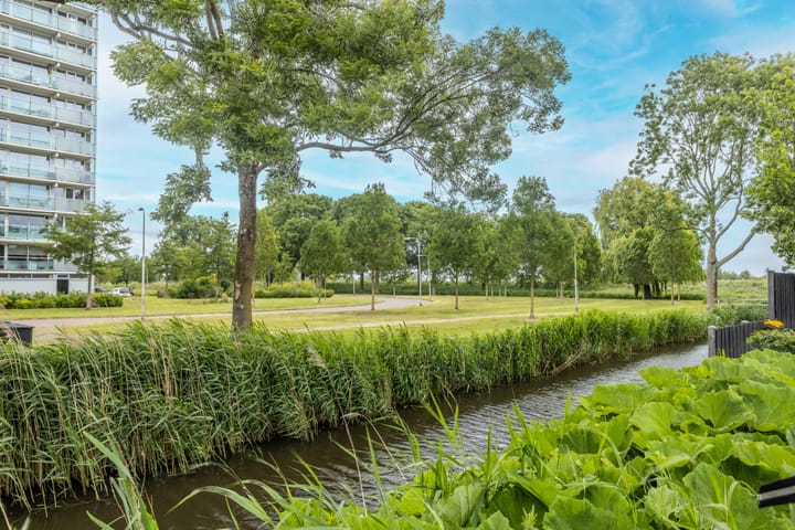 Foto 38 van Clara Egginklaan 56