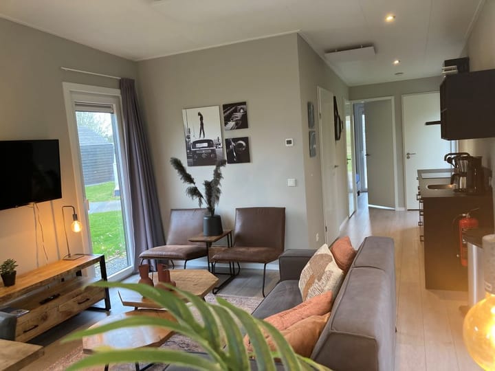 Foto 10 van Veldhuisweg 4-151