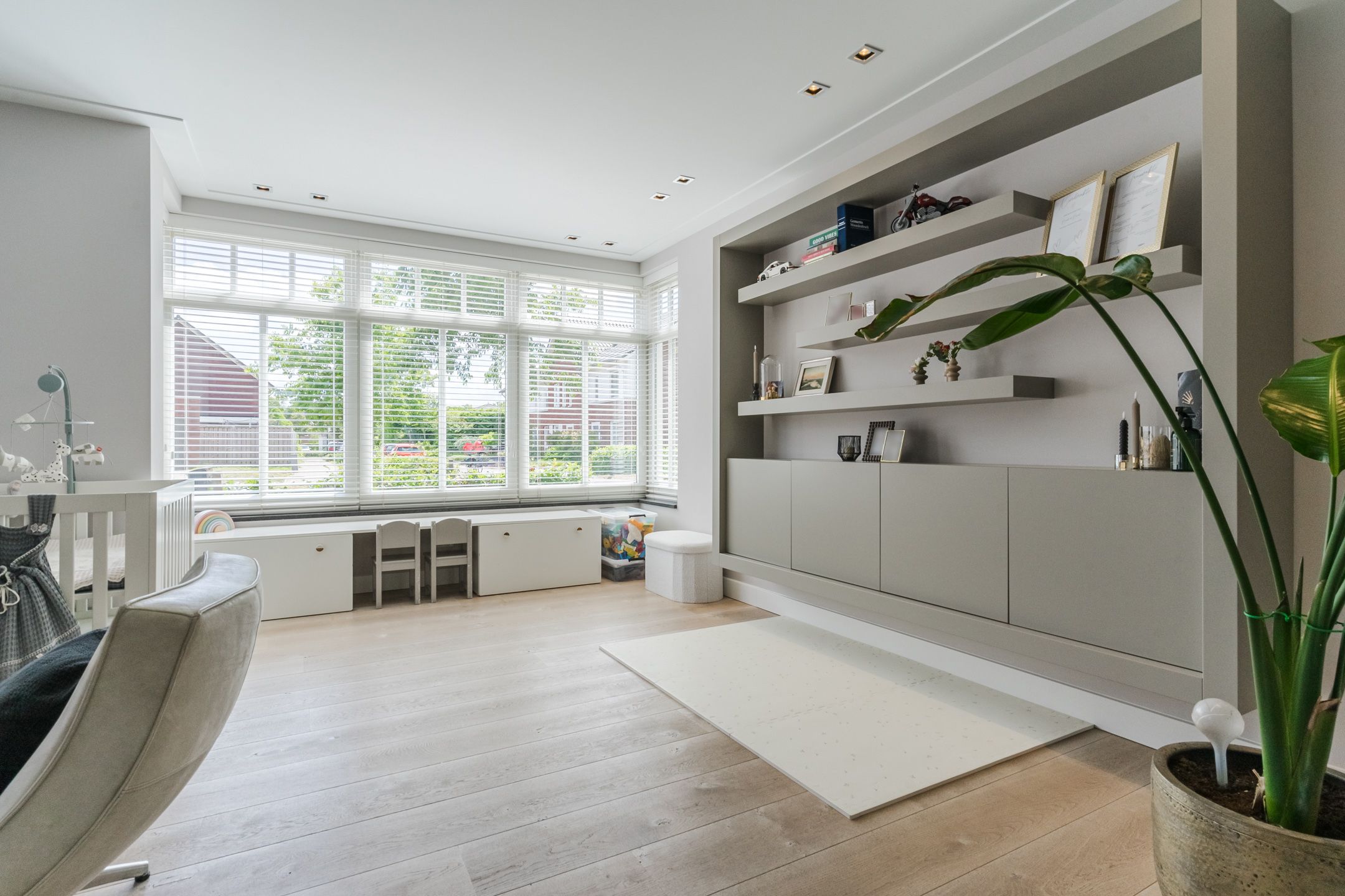 Foto 12 van Fliere 33