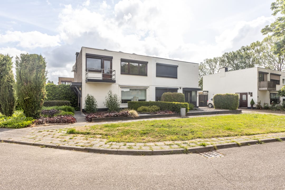 Foto 1 van Limburgstraat 8