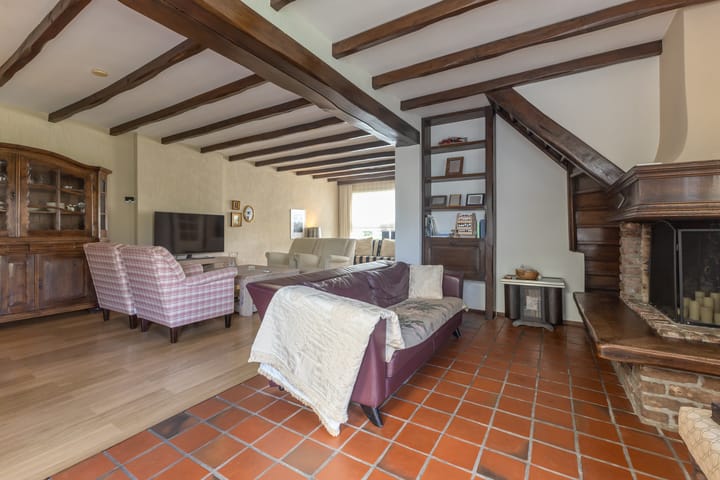 Foto 15 van Limburgstraat 8