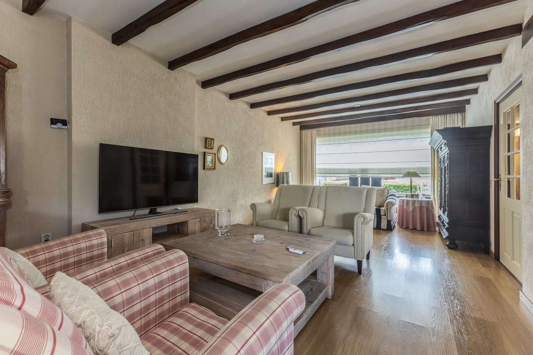 Foto 17 van Limburgstraat 8