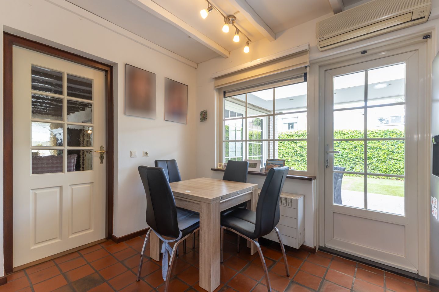 Foto 20 van Limburgstraat 8