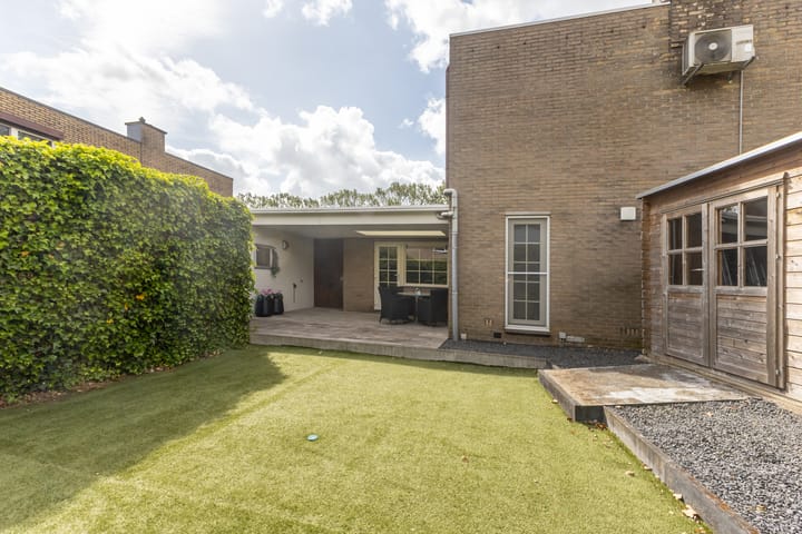 Foto 23 van Limburgstraat 8