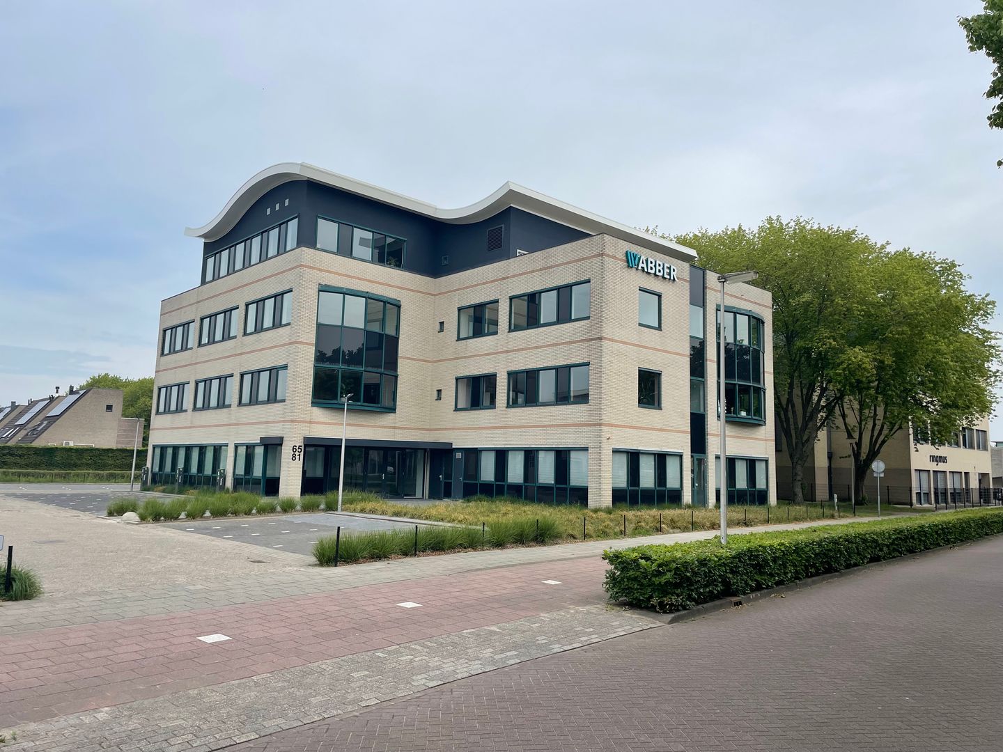 View photo 1 of Bredaseweg 65-81