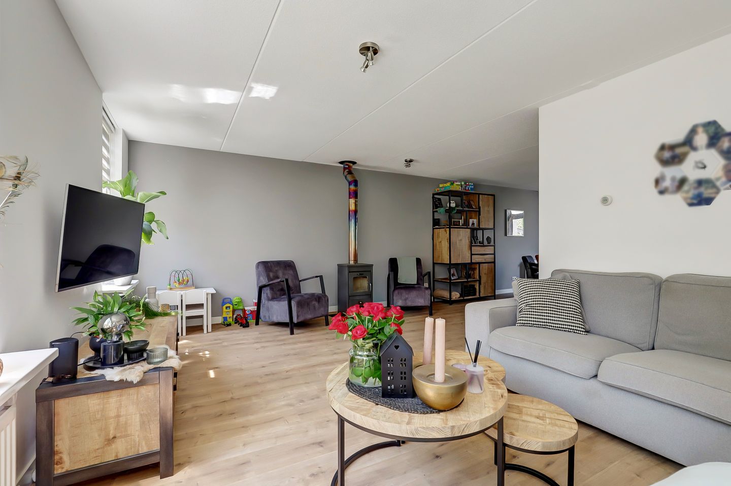 Photo 10 of Mercurius 26