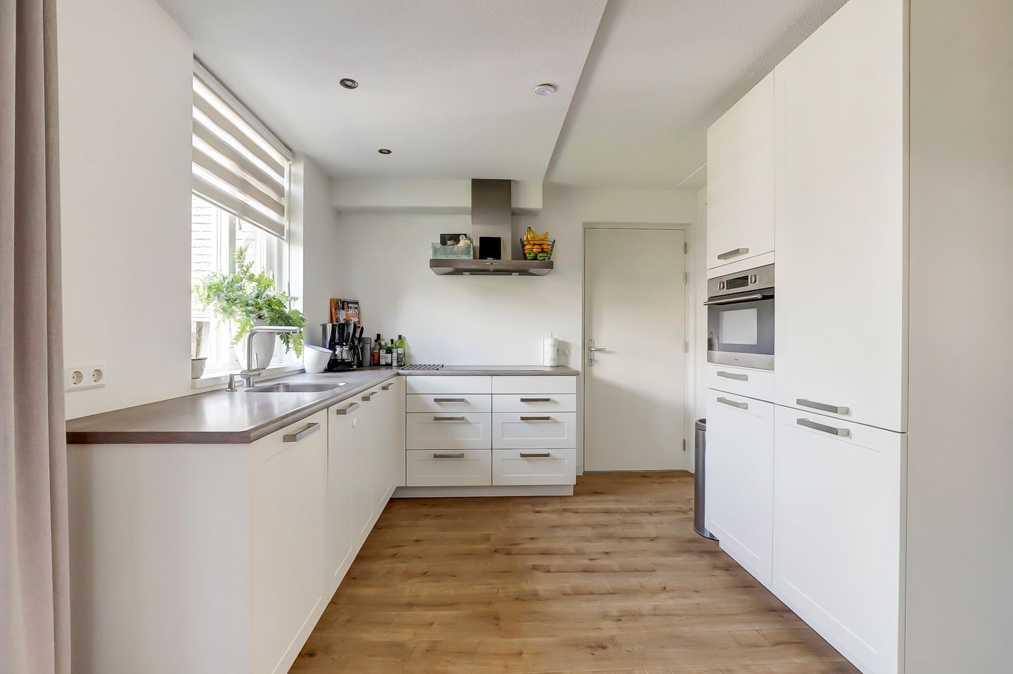 Photo 14 of Mercurius 26