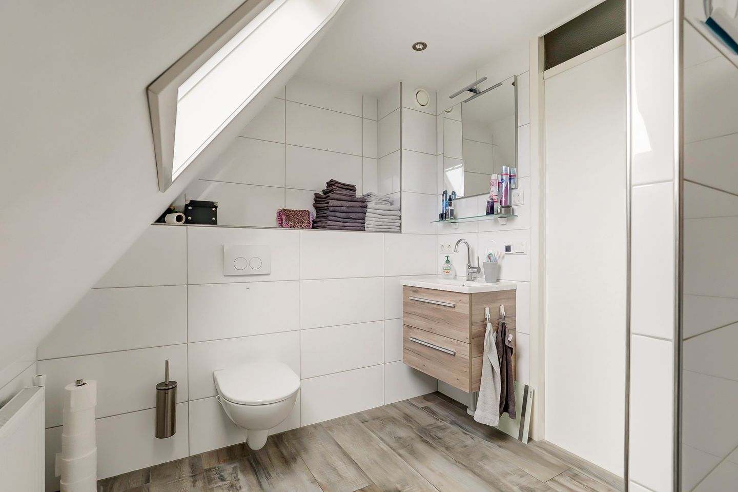 Photo 20 of Mercurius 26