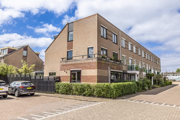 Foto 1 van Clusiushof 136