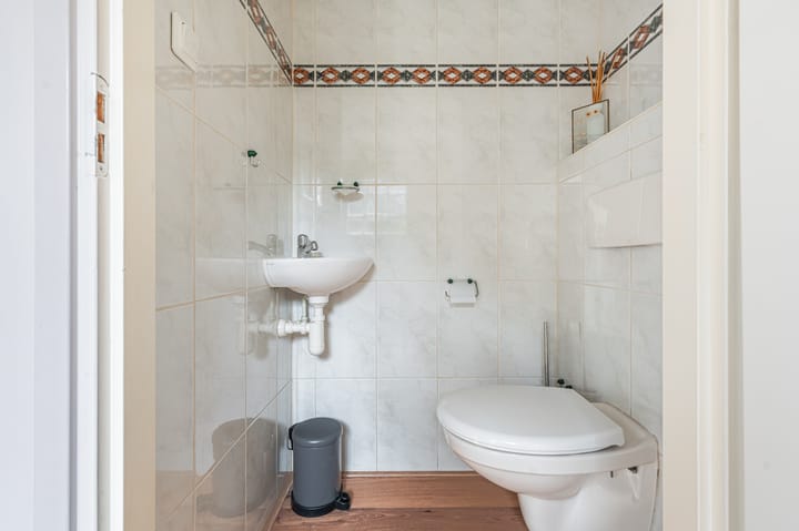 Photo 8 of Schoolstraat 43