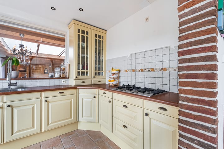 Photo 15 of Schoolstraat 43