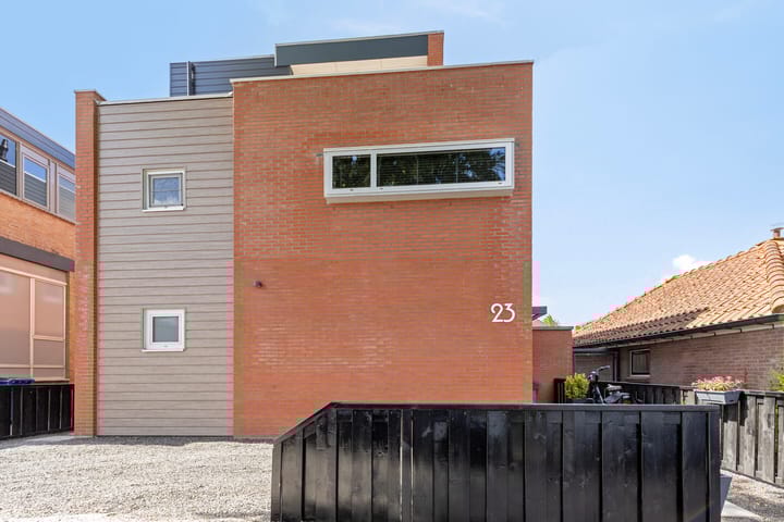 Foto 48 van Julianalaan 23