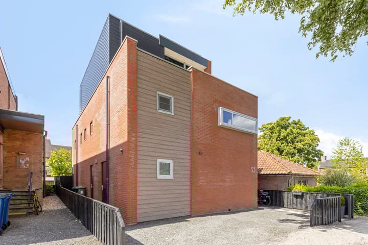 Foto 49 van Julianalaan 23