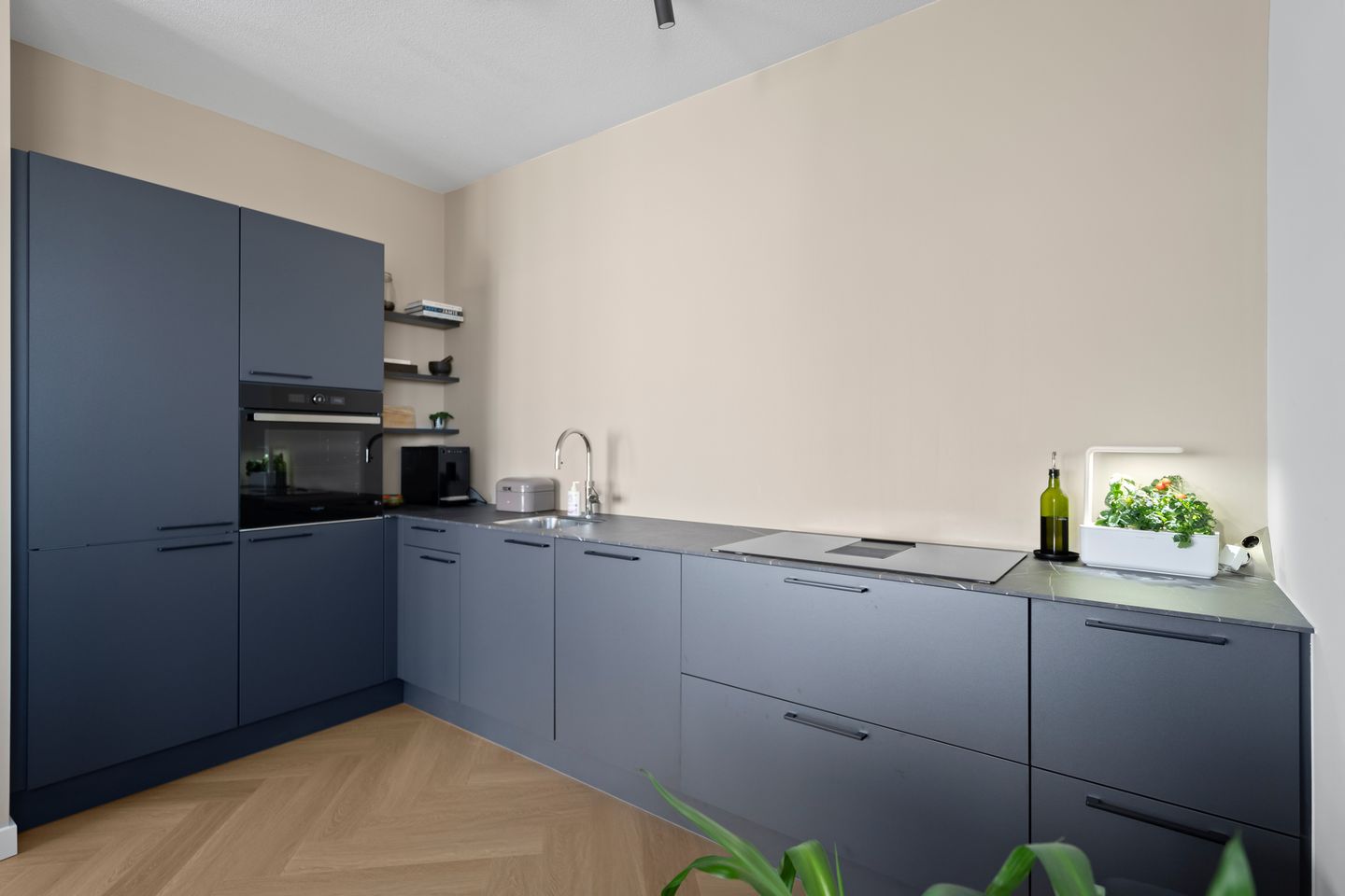 Photo 14 of Hoola van Nootenstraat 353