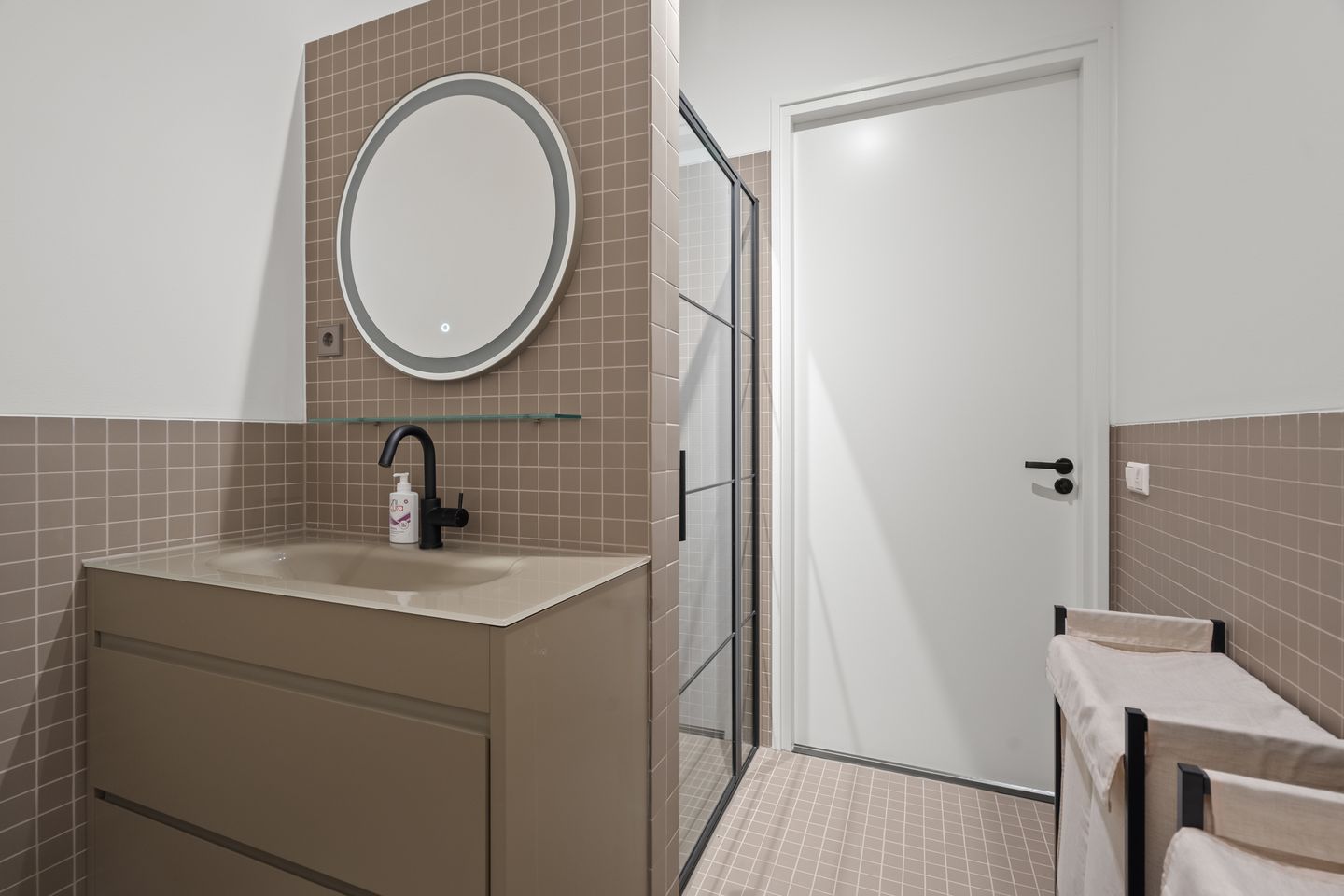 Photo 25 of Hoola van Nootenstraat 353