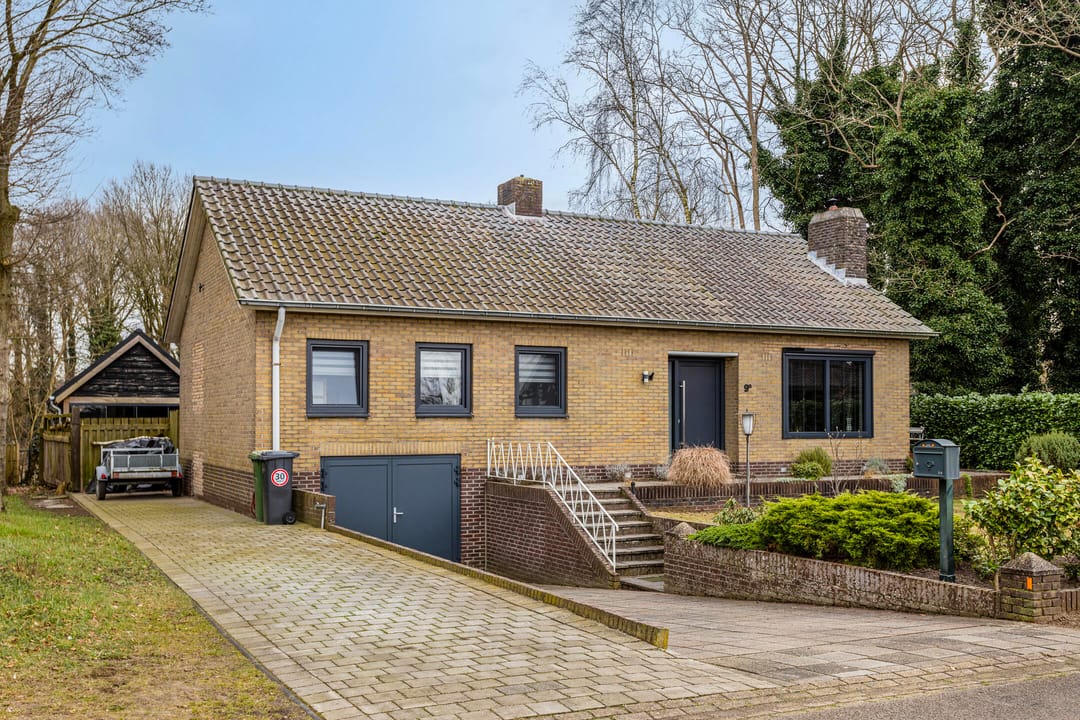 Foto 1 van Aijenseweg 9-A