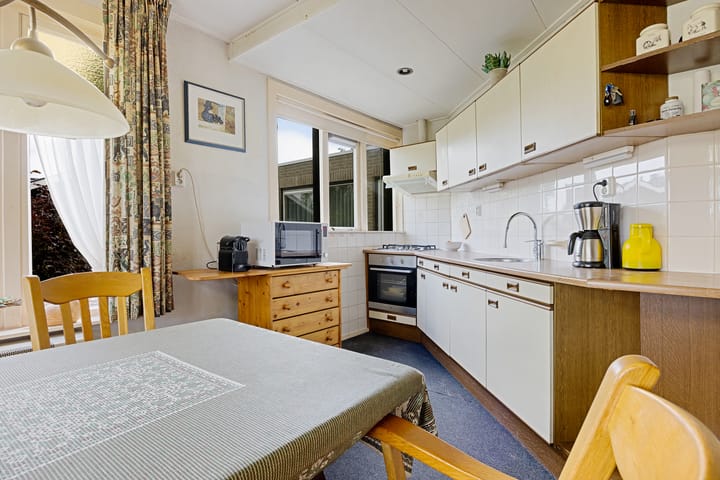 Photo 15 of Hoofdstraat 264