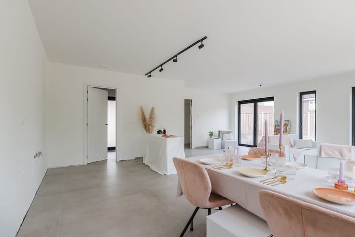 Foto 10 van Vermeerplein 9