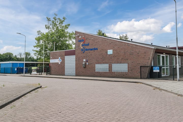 Foto 29 van Vermeerplein 9