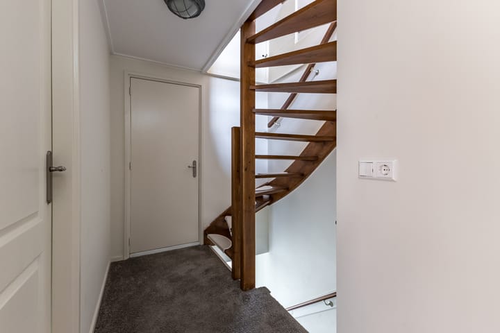 Foto 28 van Hulststraat 6